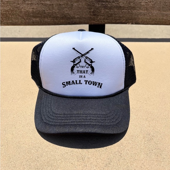 Try that in a Small town black and white trucker hat - Picture 1 of 1
